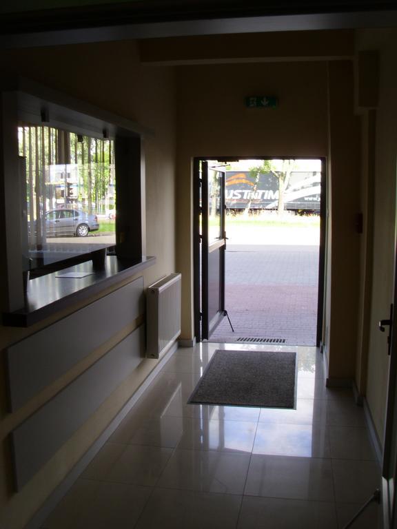 Hostel W5 พอซนาน ภายนอก รูปภาพ