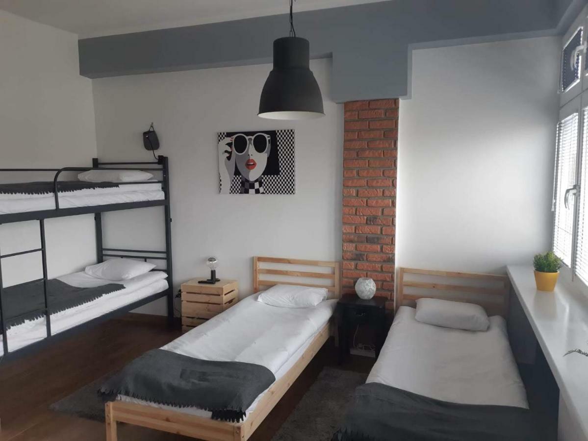 Hostel W5 พอซนาน ภายนอก รูปภาพ