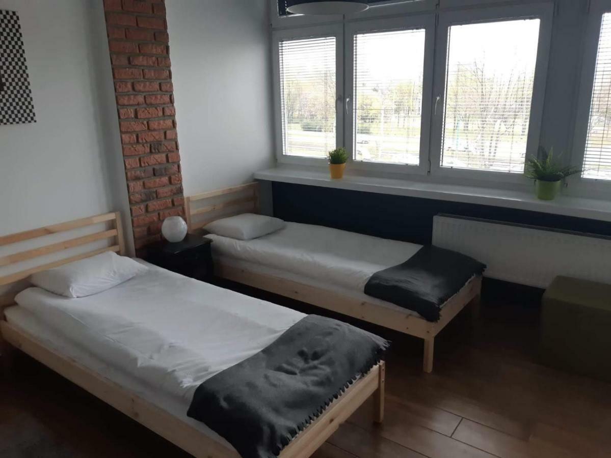 Hostel W5 พอซนาน ภายนอก รูปภาพ