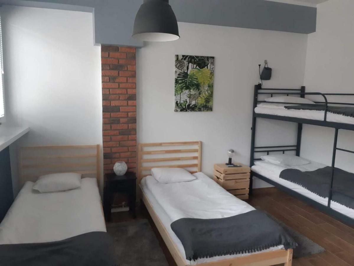 Hostel W5 พอซนาน ภายนอก รูปภาพ